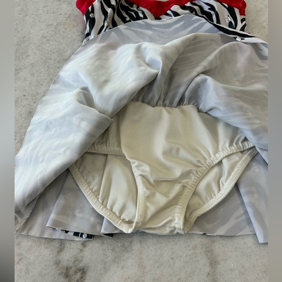 Figure Skating Performance Dress size 4T-5T - Picture 4 of 6